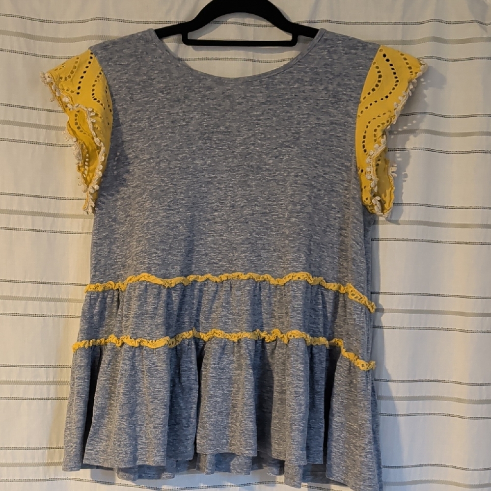 THML Heather Gray Top with Yellow Accents